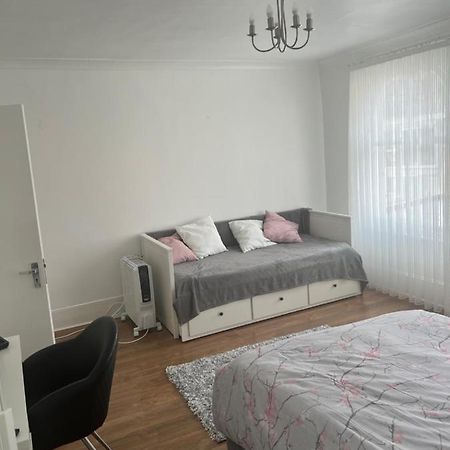 Private Room 1 Лондон Экстерьер фото