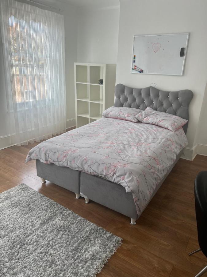 Private Room 1 Лондон Экстерьер фото
